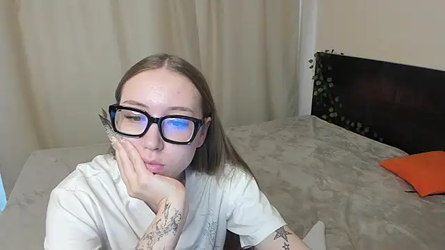  kitti meow  online show from July 22, 6:03 am