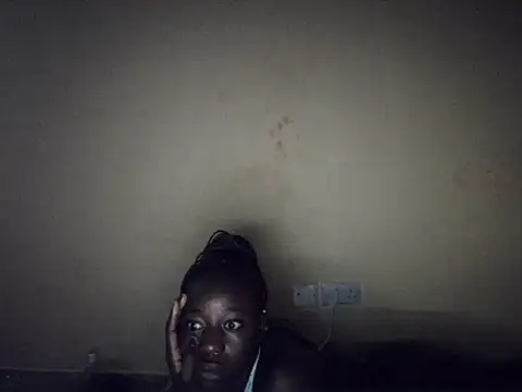 doll prettie online show from June 12, 3:25 am