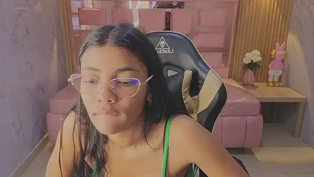 valentina gomez s online show from July 27, 1:19 pm
