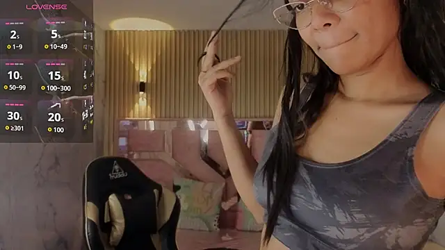 valentina gomez s online show from July 28, 6:20 pm