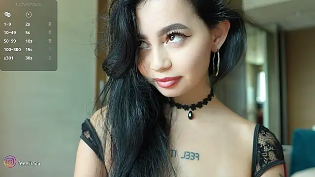 feelitann online show from June 11, 5:15 am