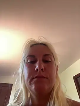 Sofia beee online show from June 29, 10:15 am