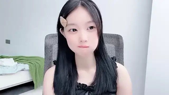 Yoyo33355 online show from July 9, 3:09 am