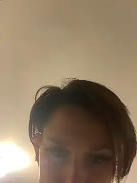 Quenn667 online show from May 26, 9:36 pm