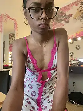 LolaLooney online show from July 30, 11:49 pm