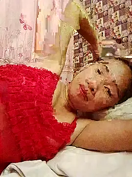 hotmom lyn online show from August 3, 2:59 am