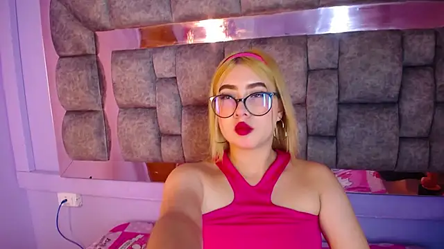 Doll Kitty  online show from July 7, 11:57 am