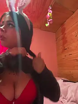 YummyGirl  online show from June 7, 7:53 pm