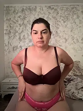 evaxxxcurvyxxx online show from July 10, 1:55 pm