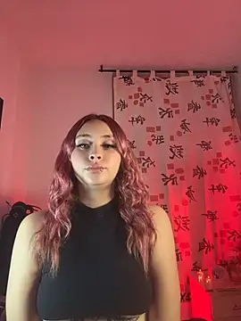 Sophia LuxxX online show from June 2, 1:50 am