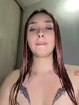 Sophia LuxxX online show from June 28, 11:11 pm