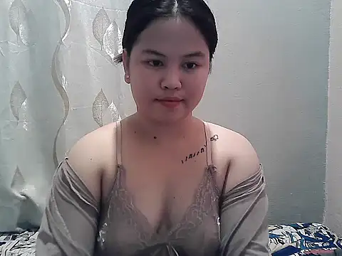 ThePrettySecret online show from June 16, 3:35 pm
