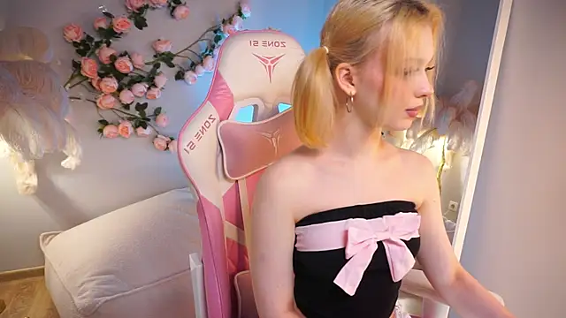 BambiEyes  online show from May 29, 6:33 am