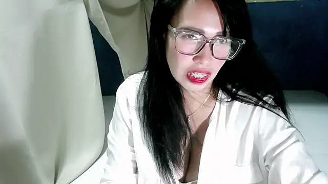 honey kawai online show from June 11, 1:49 am