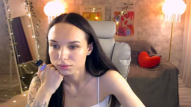 NicoleMerz online show from June 21, 4:55 pm