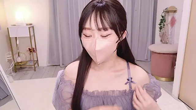 YURInya  online show from June 7, 12:23 pm