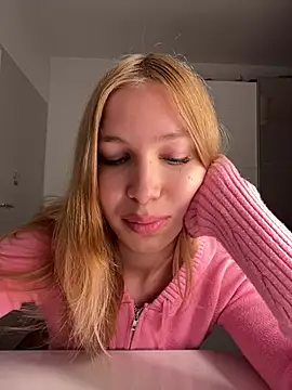 MilaaXOO online show from June 10, 7:34 pm