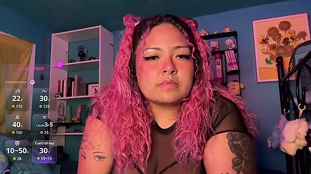 chilepinaaa online show from July 10, 9:54 am