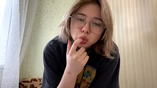 peachpuf online show from July 23, 3:20 pm