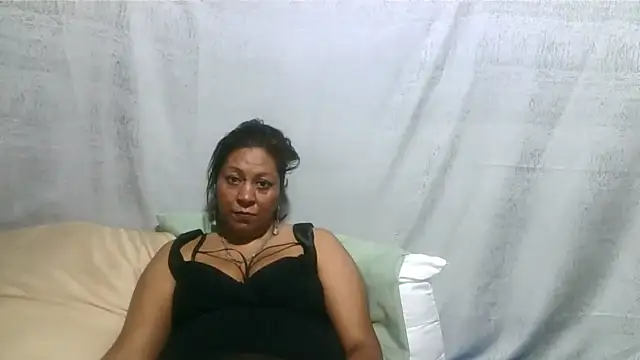 IndianSexyMilf69 online show from July 10, 7:42 am