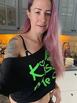 GermanMilfJasmin online show from June 11, 7:49 am