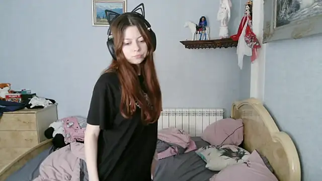 AlessiaViolet online show from June 11, 9:39 am