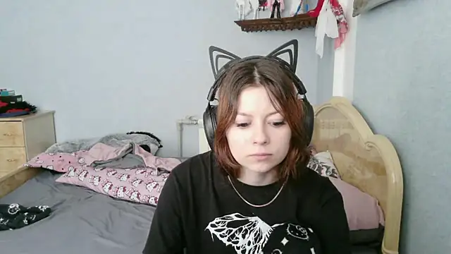 AlessiaViolet online show from July 3, 9:15 am