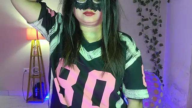 Red Heart  online show from July 28, 8:52 pm