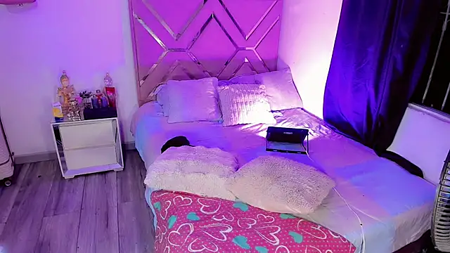 dayana sweetx online show from July 8, 7:32 am