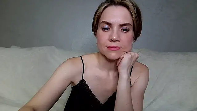 NatalieMoses online show from July 4, 7:32 pm