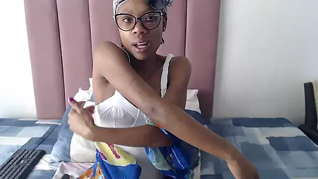 NELLY 2108 online show from July 11, 1:11 pm