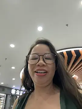 honghong mother online show from June 30, 10:15 am