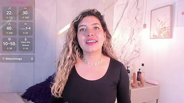 ChloeBelle  online show from June 30, 1:21 pm