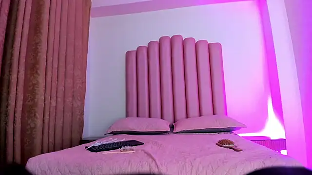 Lana fox01 online show from July 30, 4:13 am