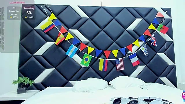 CarlaLinares online show from June 9, 7:24 pm