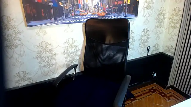 Holly Watson  online show from July 24, 3:59 am