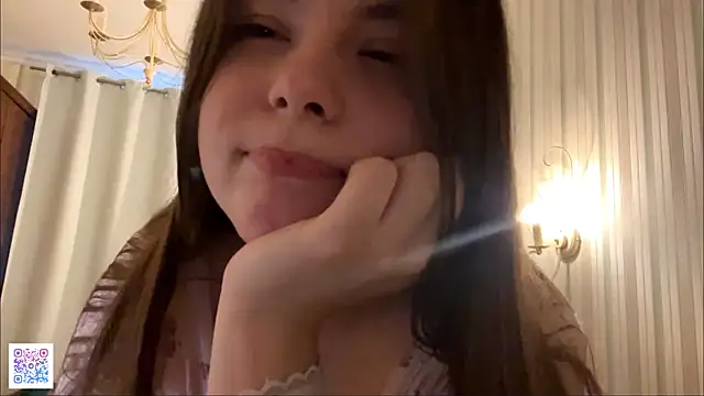 DianeAdams online show from July 18, 4:09 pm