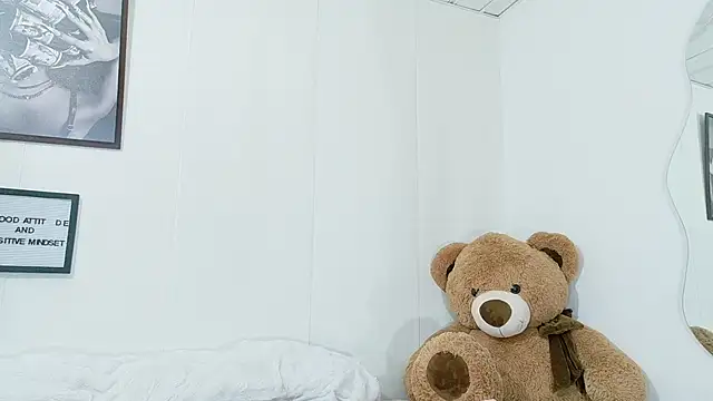 Loretahorny25 online show from June 22, 7:22 pm