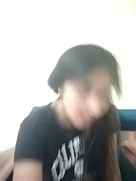 Naughty Kiara  online show from June 27, 12:22 pm