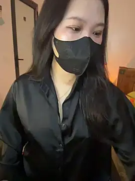 Linnacute22 online show from July 24, 2:26 pm