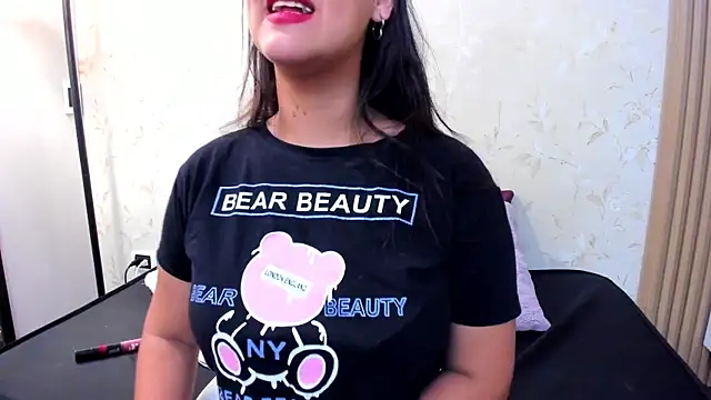 amberhanks online show from July 28, 12:48 pm