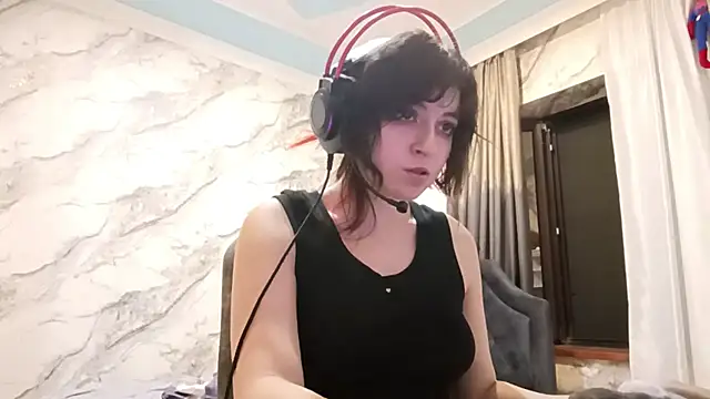 bunnyhoneylovehands online show from July 28, 9:03 pm