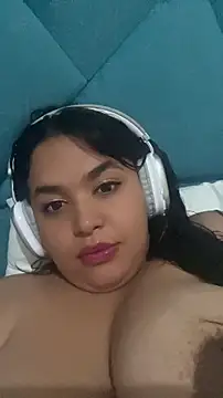isisjhonson777 online show from June 14, 2:24 am