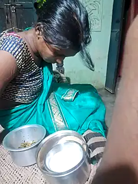 desiwife123coupl online show from June 28, 5:19 pm
