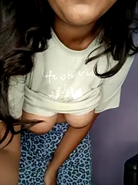 MissRiyaLive online show from June 14, 2:17 pm