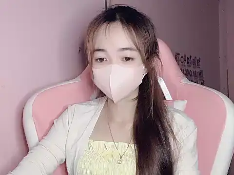 Alee8668 online show from July 28, 6:20 pm