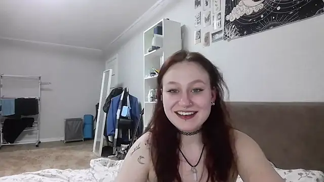LoiseLovetto online show from June 13, 9:34 pm
