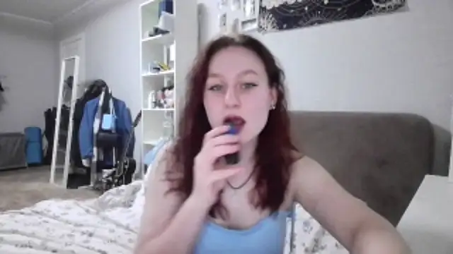 LoiseLovetto online show from June 10, 6:28 pm