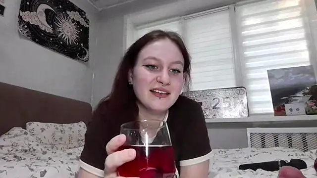 LoiseLovetto online show from July 31, 3:57 pm