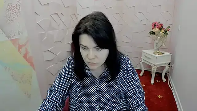 Julia reeves online show from June 1, 12:51 pm